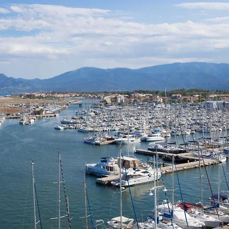 T2 Piscine Et Direct Apartman *