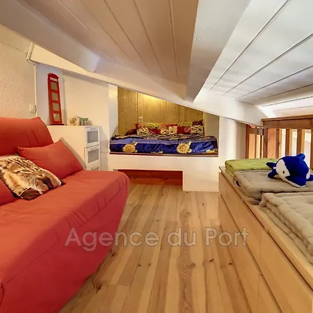T2 Piscine Et Direct *